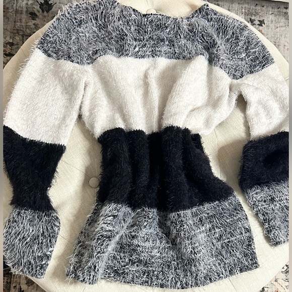 Plush Eyelash Texture Striped Sweater - Picture 4 of 4